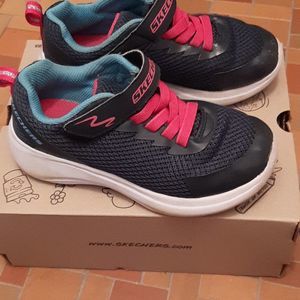 Toddle girl size 13 skechers sneakers